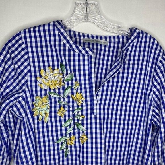Avon Signature Collection Blue White Gingham Plaid Floral Embroidered V Neck S - Picture 3 of 11